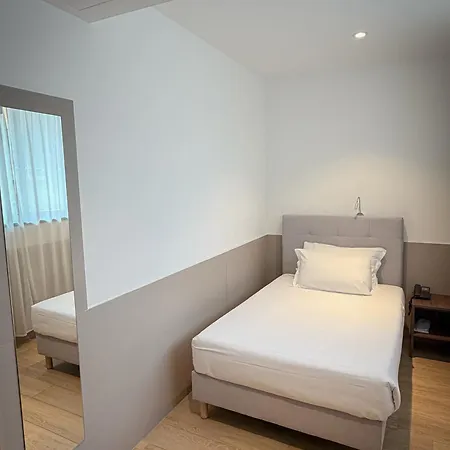 Hotel Lh Milán