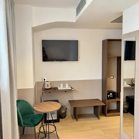 Lh 4* Milán