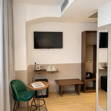 Hotel Lh