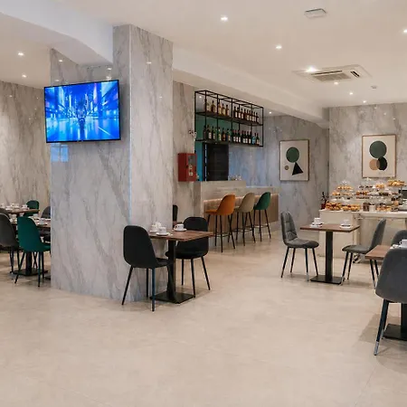 Hotel Lh 4*