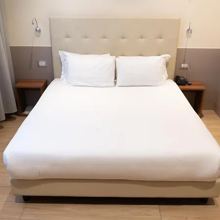 Lh Szálloda 4*