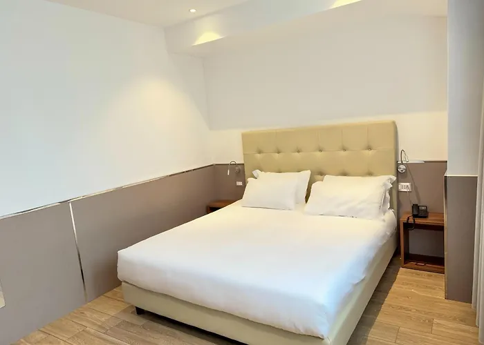 Lh 4* Milano