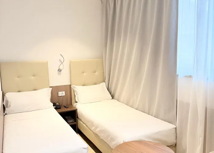 Lh Otel 4*